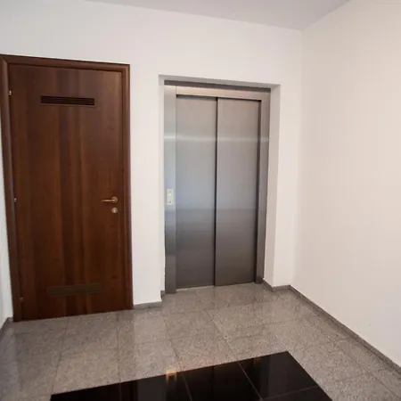 Baneasa Pipera Studio شقة بوخارست